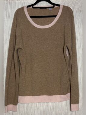 Cullen 100% cashmere Lightweight Brown Crewneck Sweater with Pink Trim